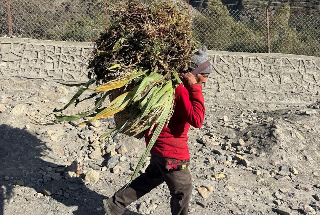 Local people around Annapurna Circuit