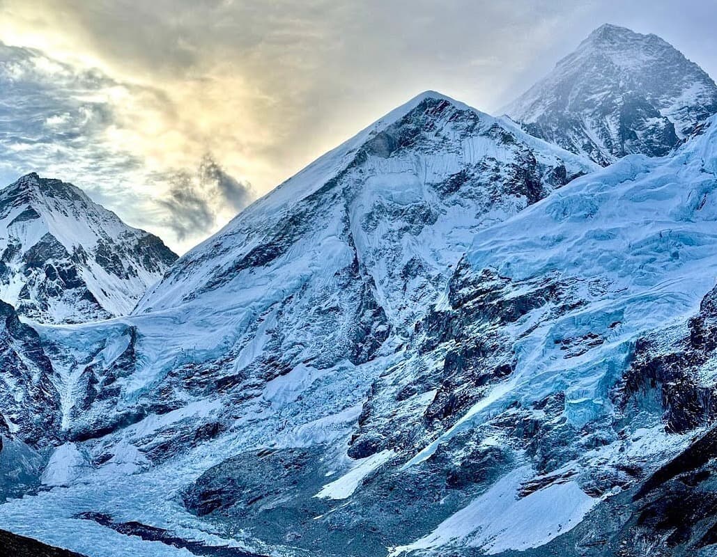 Where is Nepal located? Was Nepal part of China or India?