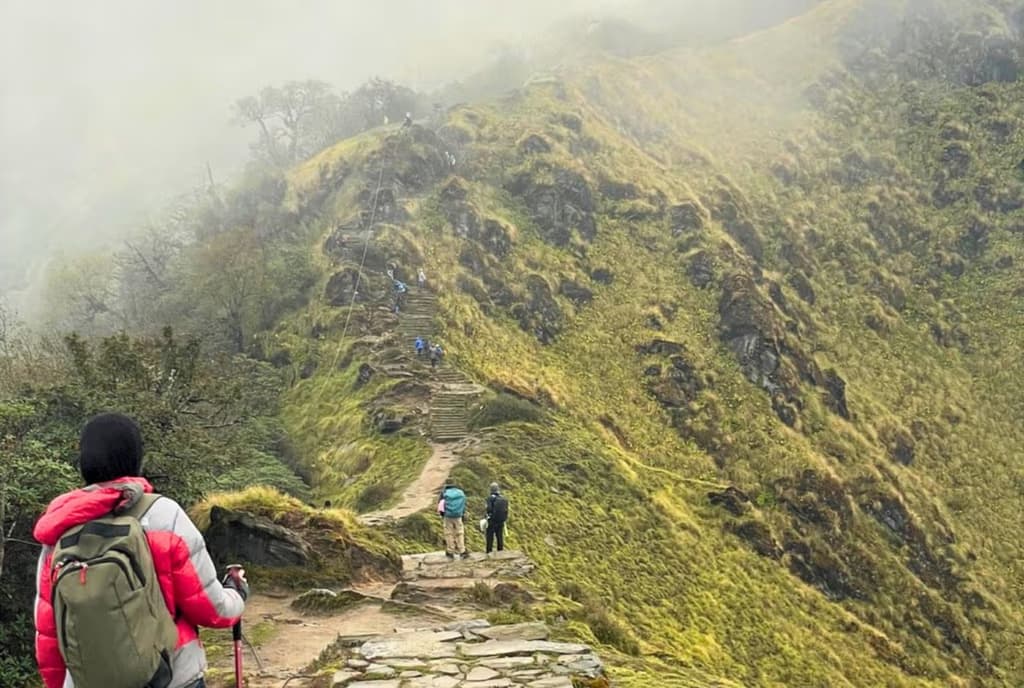 Steep Uphill just before High Camp