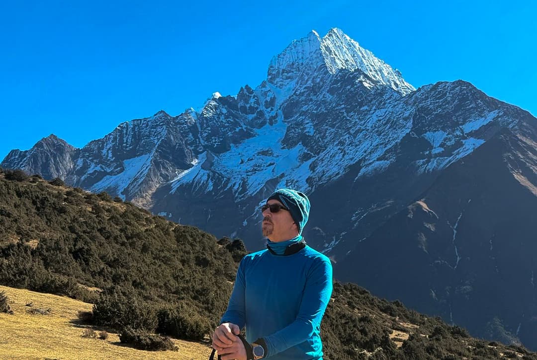 Dorion Hiking To Everest View Hotel