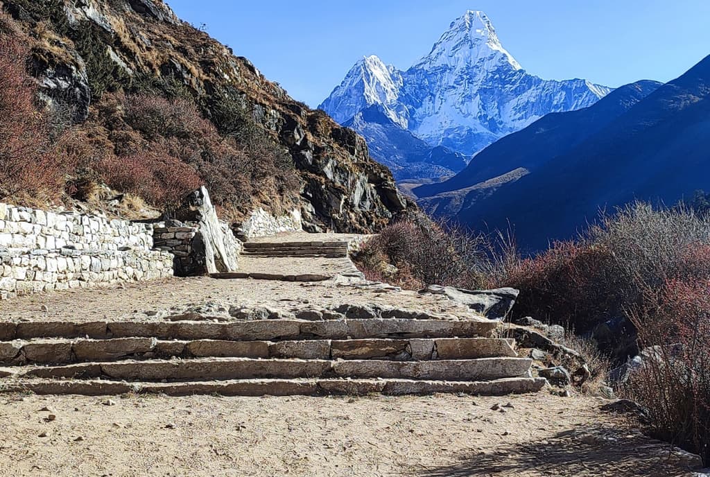 pangbuche EBC Heli - Nepal
