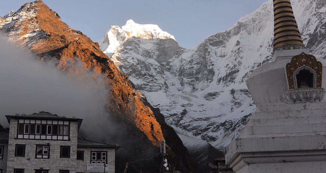 Enchanting Everest: Discover its culture, people and the stunning mountains
