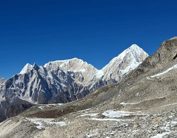 Acclimatization & Safety protocols on EBC trek