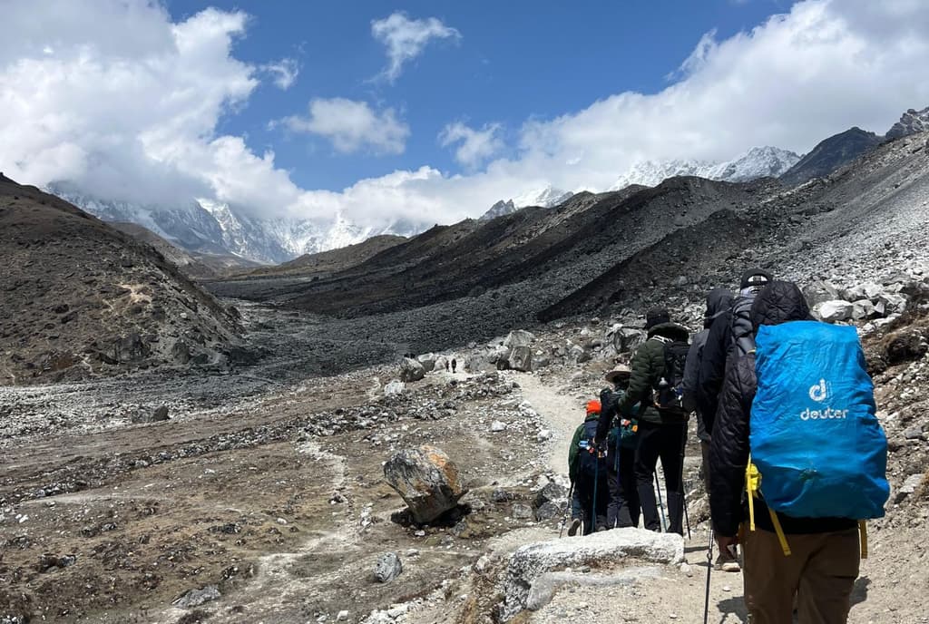 On the way to Lobuche