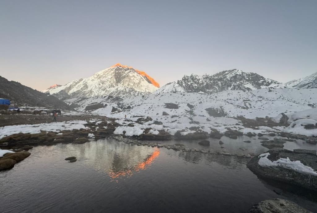 Sunset of Nuptse at Lobuche