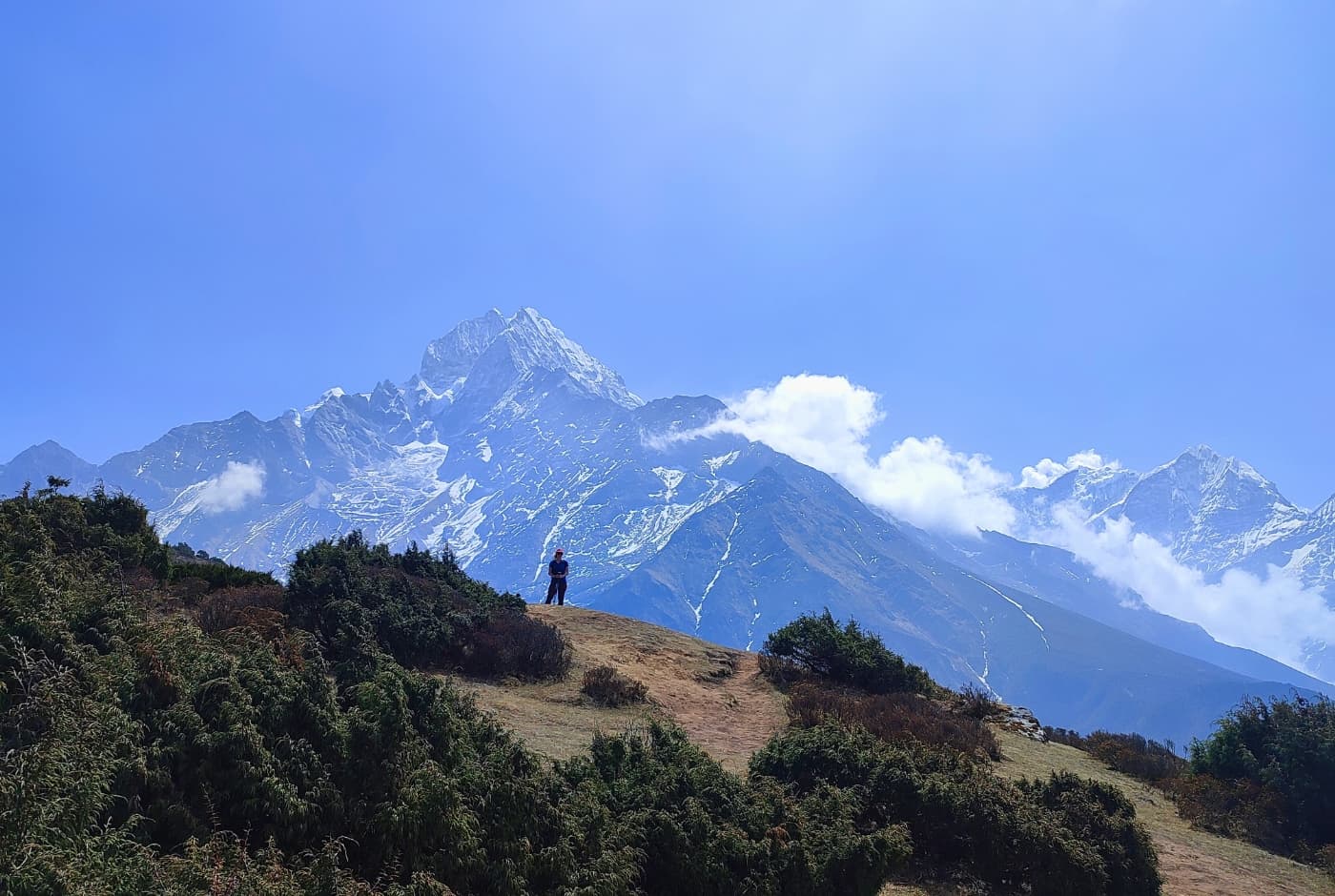 Hike to EBC best time to trek Everest Base camp Trekking