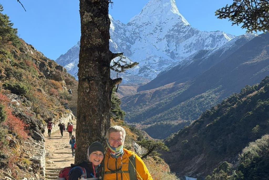 Way to Dingboche, Ama Dablam at background