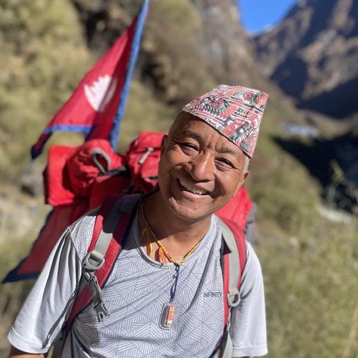 Hari Gurung Trek guide